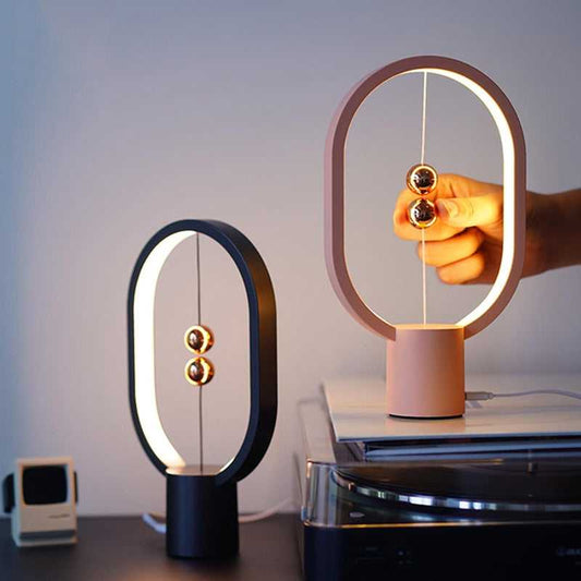 Magnetic Mini Lamp in action