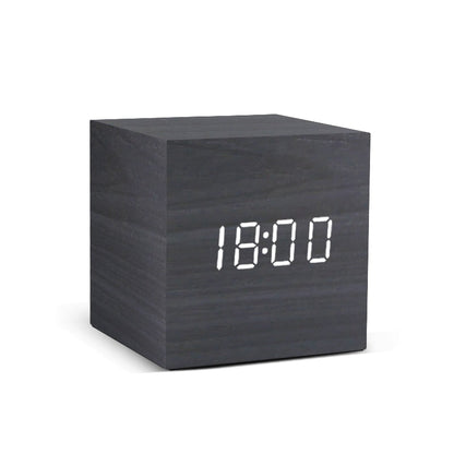 Pibi Modern Wooden Clock